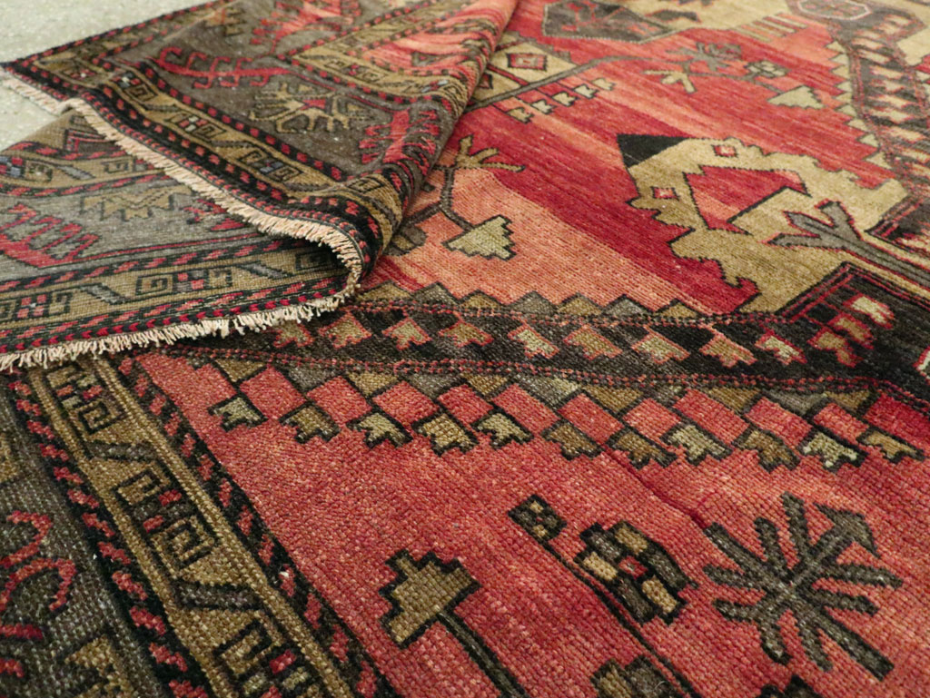 Vintage Turkish Anatolian Accent Rug, No.28886 - Staging