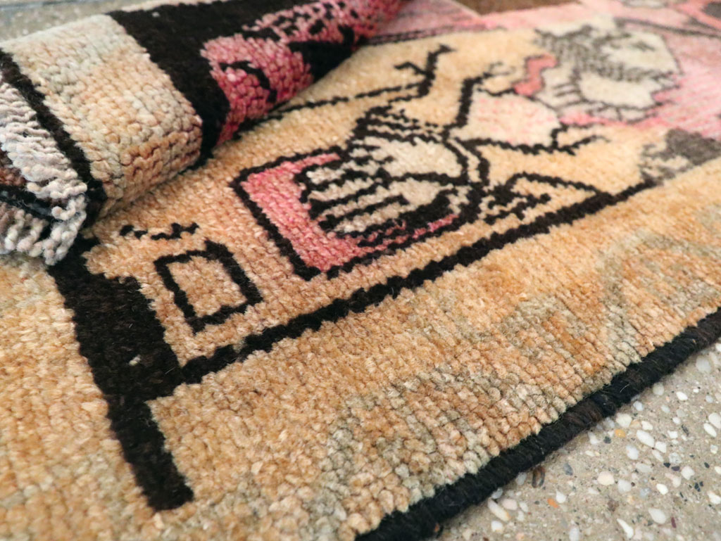 Vintage Turkish Pictorial Anatolian Throw Rug, No.28909 - Staging