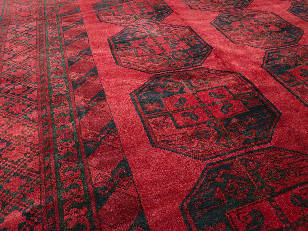 Vintage Central Asian Bokhara Large Room Size Carpet, No.28910 - Staging