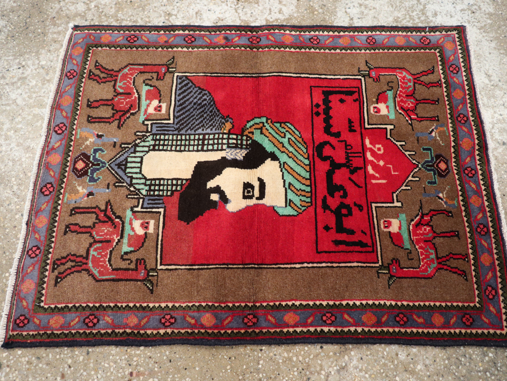 Vintage Persian Mahal Pictorial Rug, No.28916 - Staging