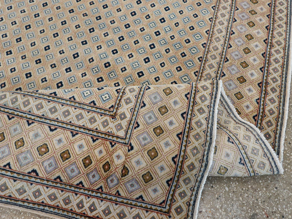 Vintage Persian Kashan Room Size Carpet, No.28918 - Staging