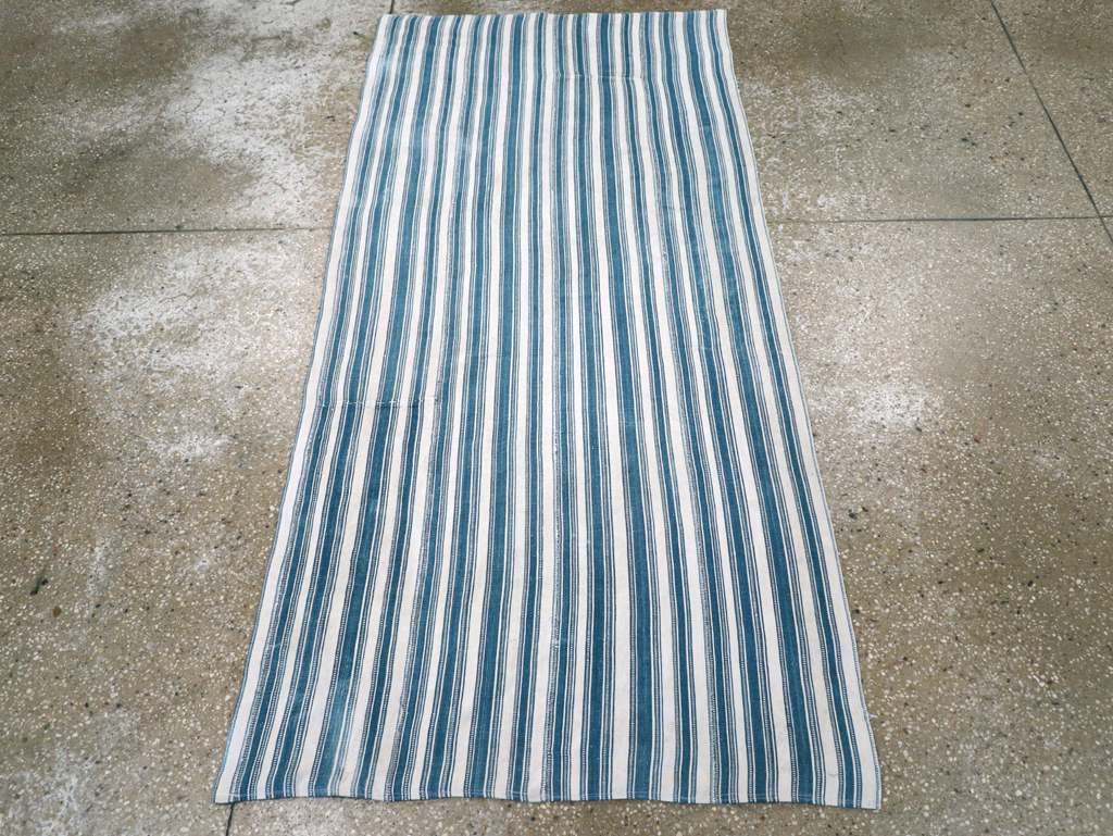 Vintage Persian Flatweave Kilim Throw Rug, No.28923 - Staging