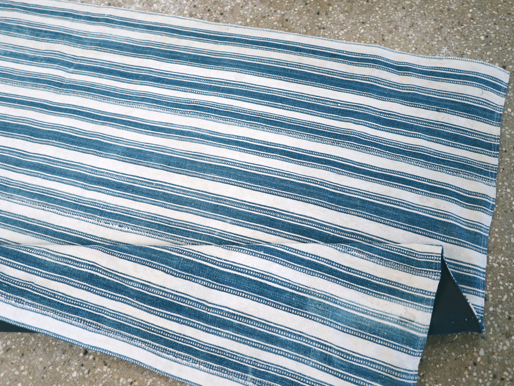 Vintage Persian Flatweave Kilim Throw Rug, No.28923 - Staging