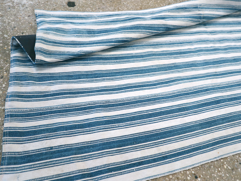 Vintage Persian Flatweave Kilim Throw Rug, No.28923 - Staging