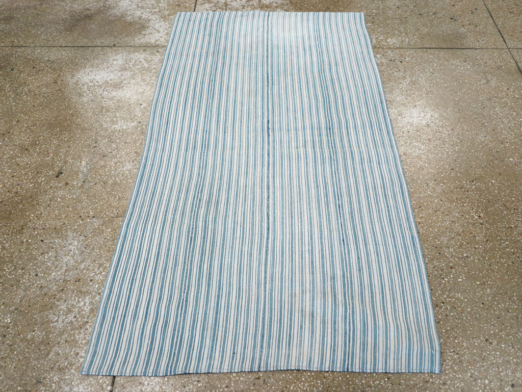 Vintage Persian Flatweave Kilim Throw Rug, No.28925 - Staging