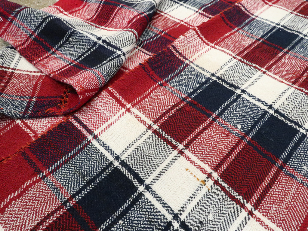 Vintage Persian Textile, No.28940 - Staging