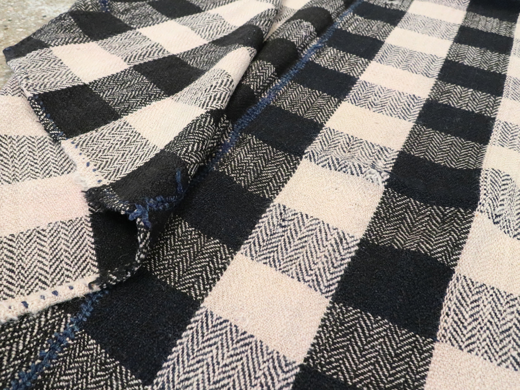 Vintage Persian Textile, No.28971 - Staging