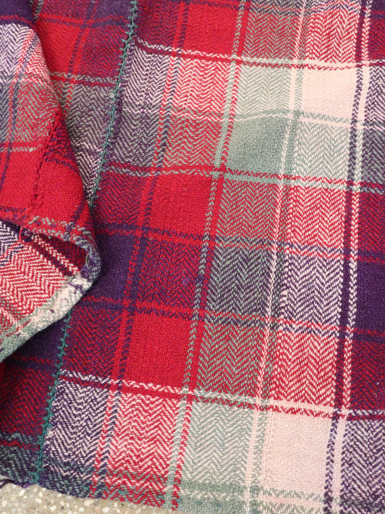 Vintage Persian Textile, No.28975 - Staging