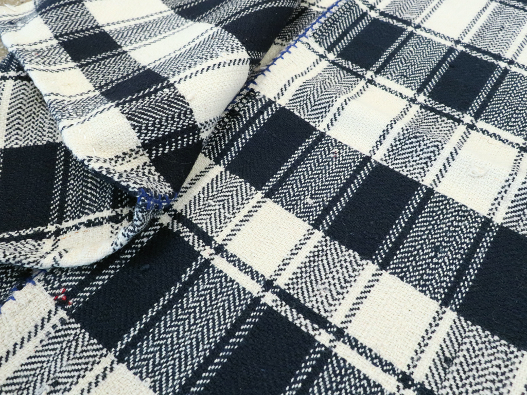 Vintage Persian Square Textile, No.29000 - Staging