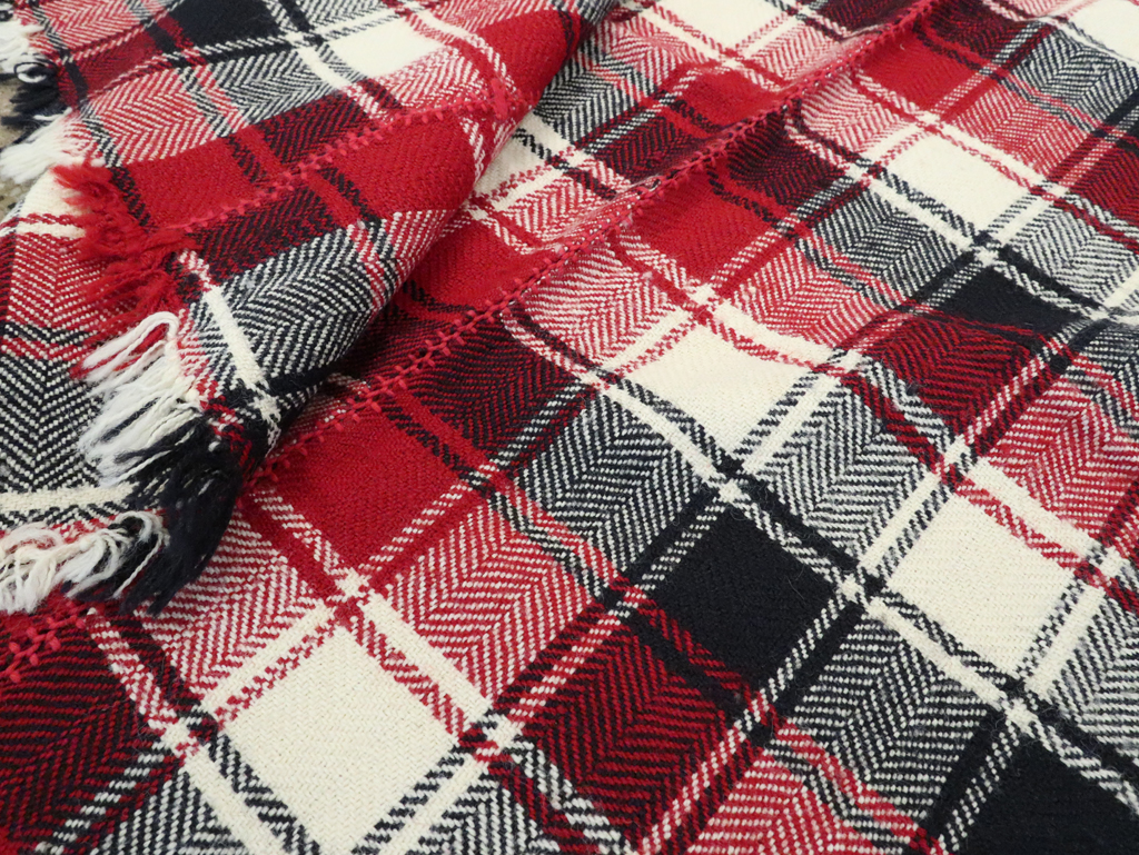 Vintage Persian Textile, No.29006 - Staging