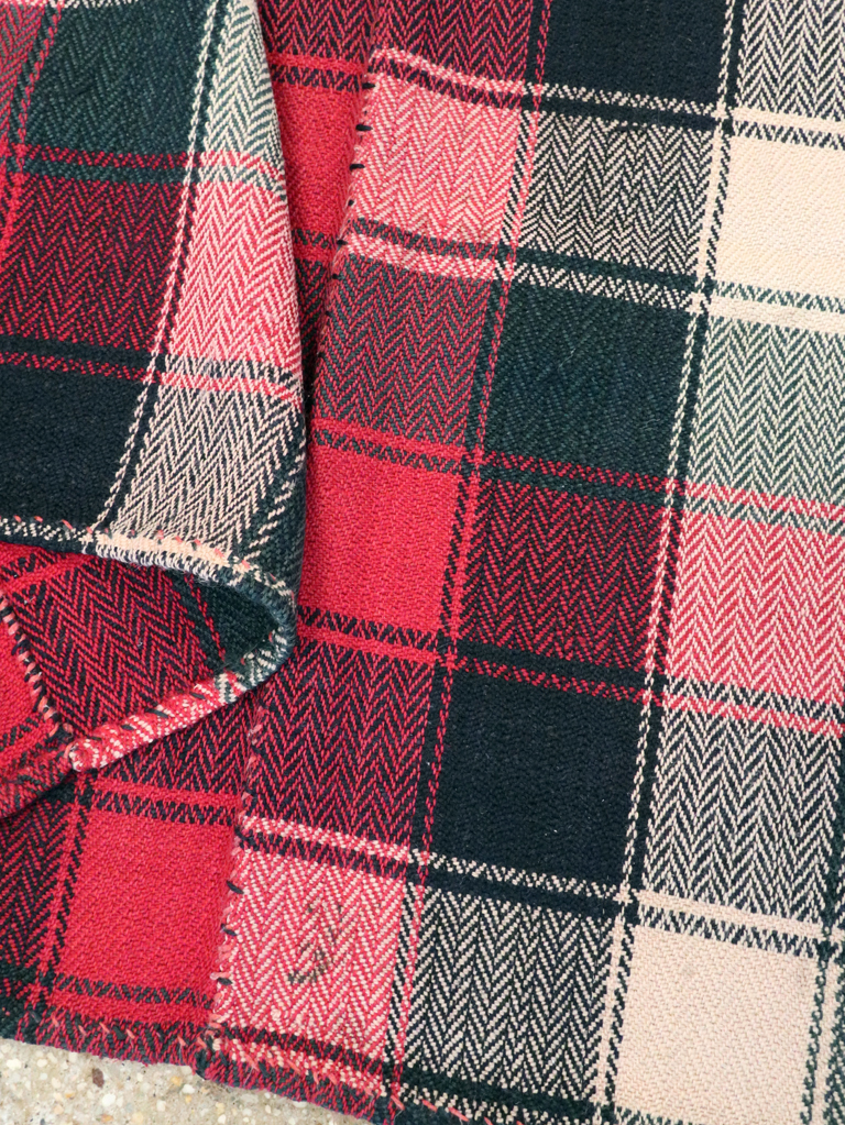 Vintage Persian Textile, No.29011 - Staging