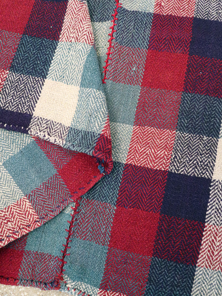 Vintage Persian Textile, No.29031 - Staging