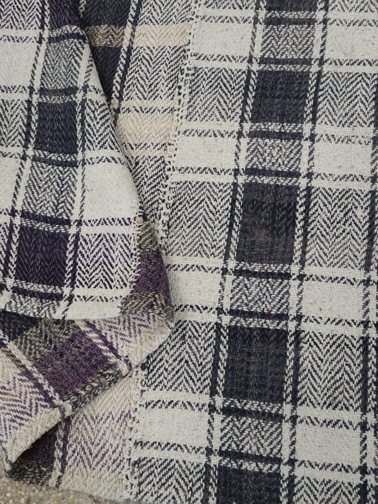 Vintage Persian Textile, No.29036 - Staging