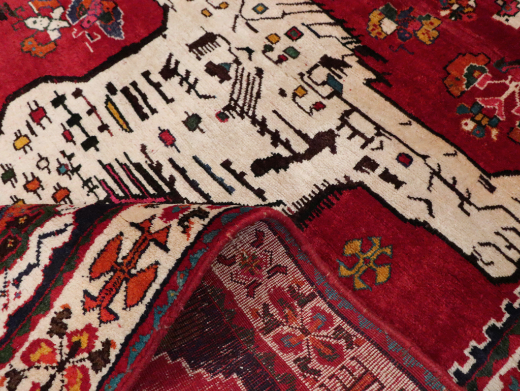 Vintage Persian Pictorial Shiraz Rug, No.29061 - Staging