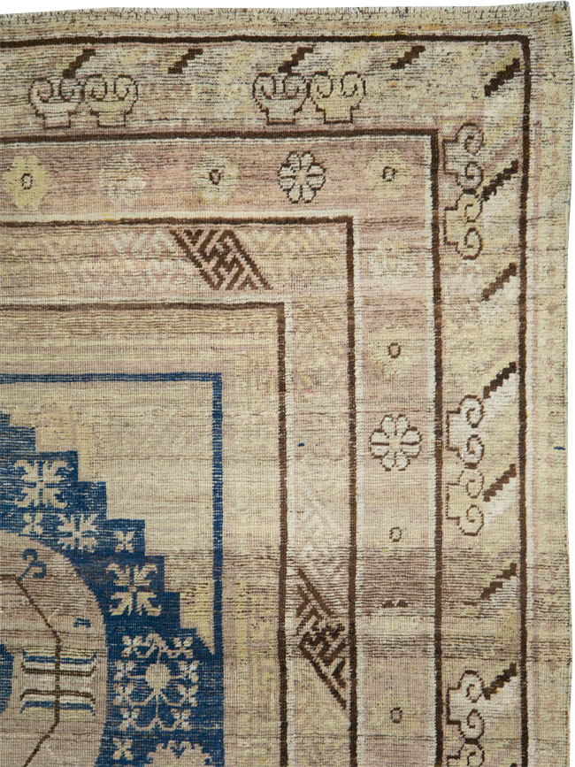 Antique East Turkestan Khotan Carpet, No.29064 - Staging