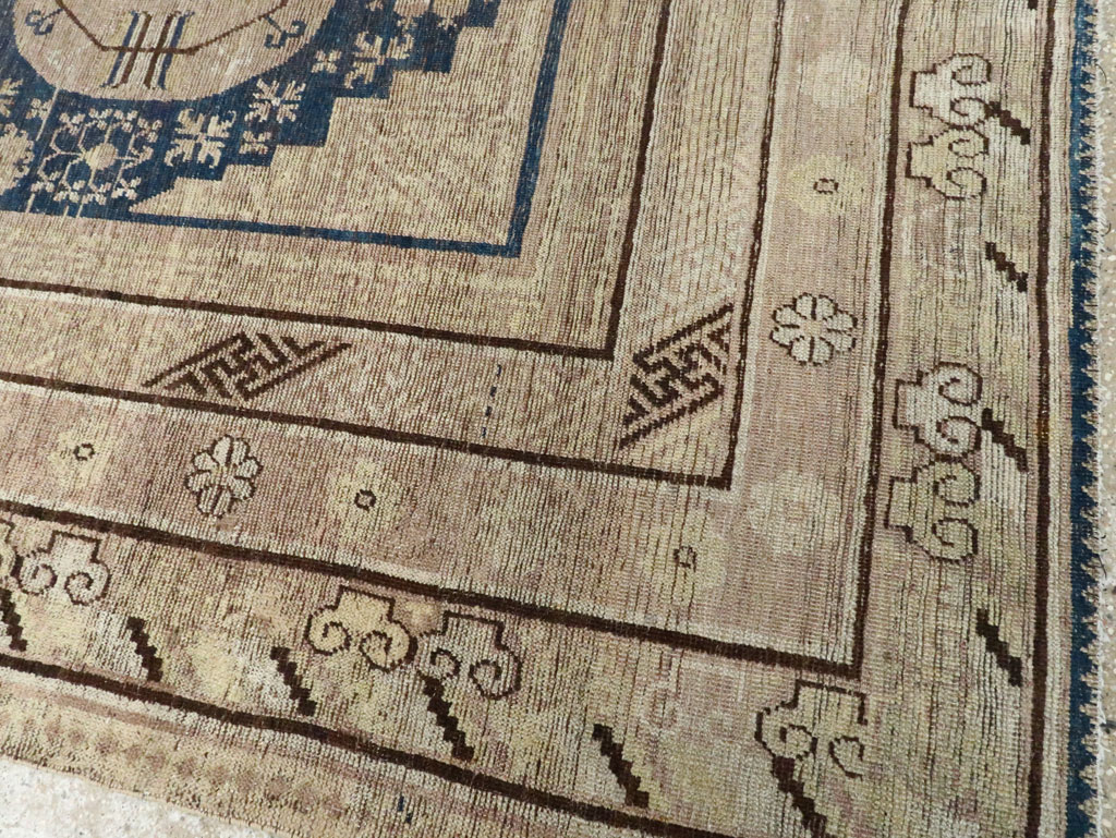 Antique East Turkestan Khotan Carpet, No.29064 - Staging