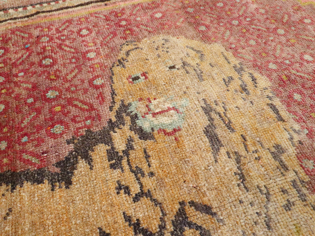 Vintage Pictorial Anatolian Rug, No.29066 - Staging