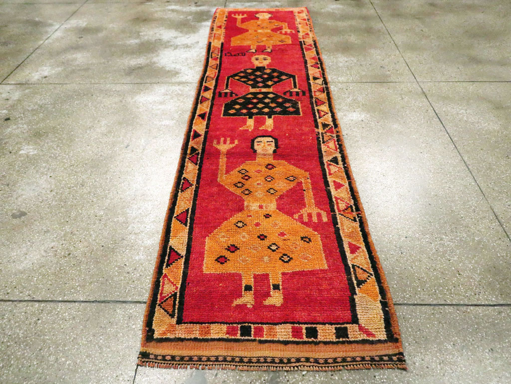 Vintage Turkish Anatolian Pictorial Runner, No.29102 - Staging