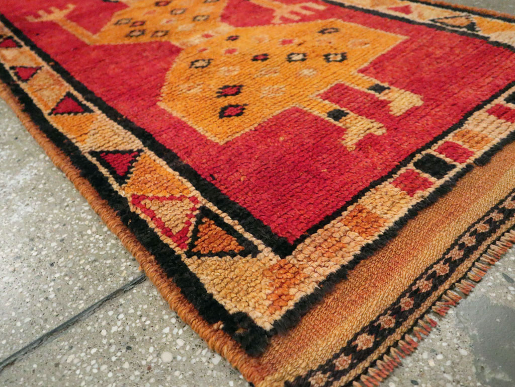 Vintage Turkish Anatolian Pictorial Runner, No.29102 - Staging