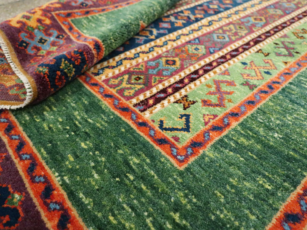 Vintage Turkish Anatolian Accent Rug, No.29107 - Staging