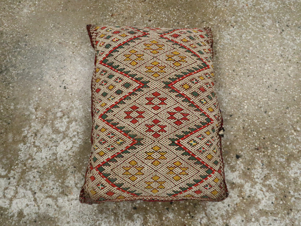 Vintage Persian Kilim Pillow, No.29143 - Staging