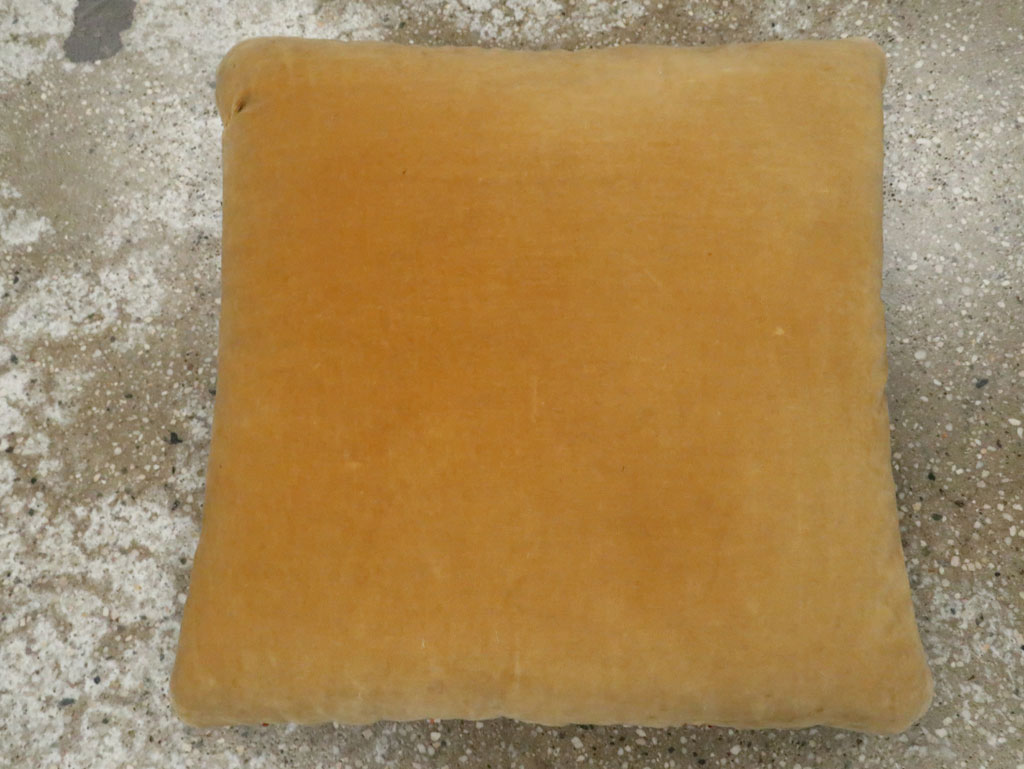 Antique Persian Mahal Square Pillow, No.29144 - Staging