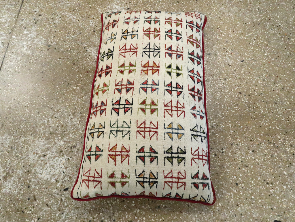 Vintage Persian Kurdish Pillow, No.29148 - Staging