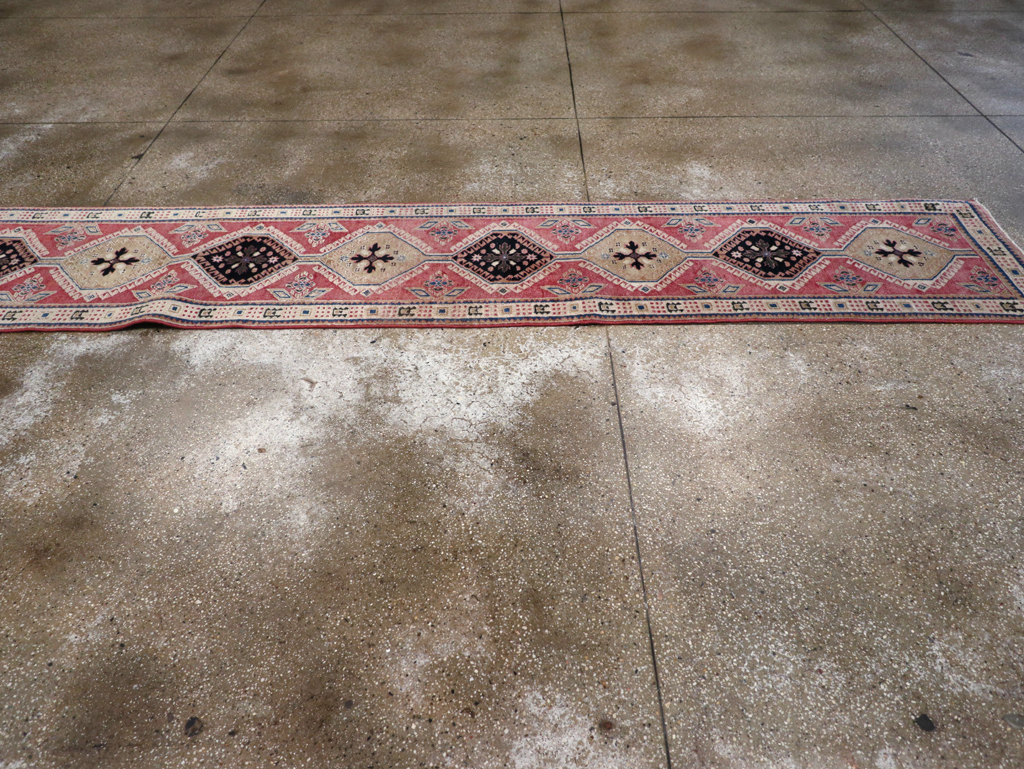 Vintage Persian Serab Small Runner, No.29153 - Staging