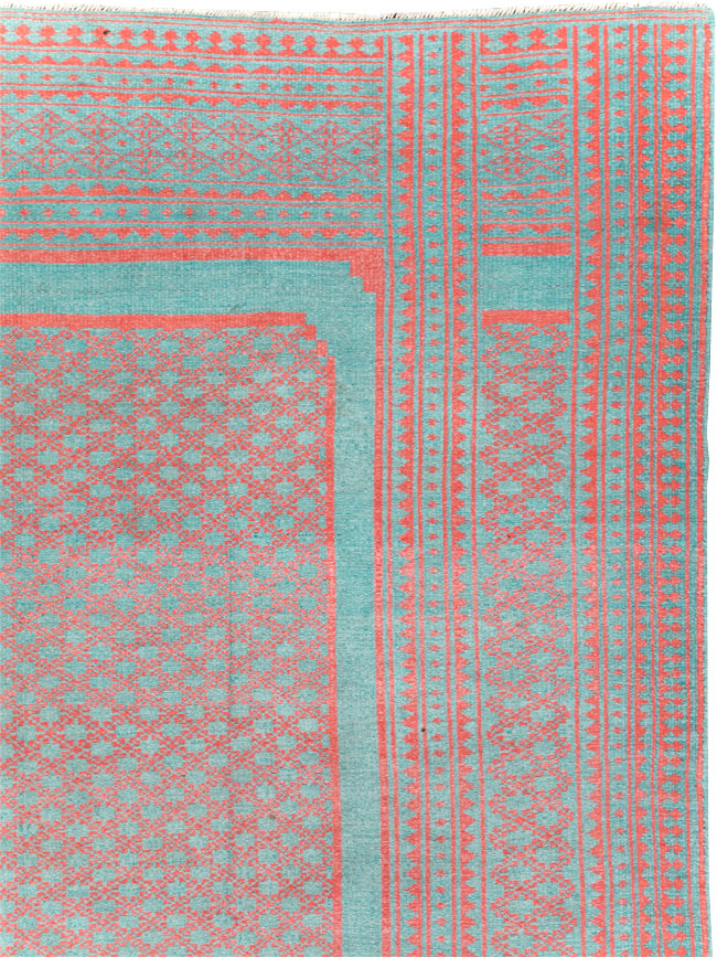 Vintage Persian Flatweave Kilim Accent Carpet, No.29163 - Staging