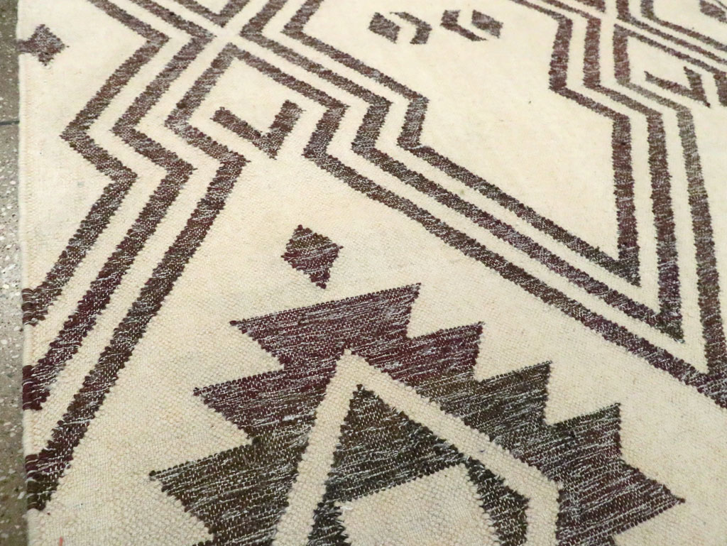 Contemporary Handmade Turkish Flatweave Kilim, No.29164 - Staging