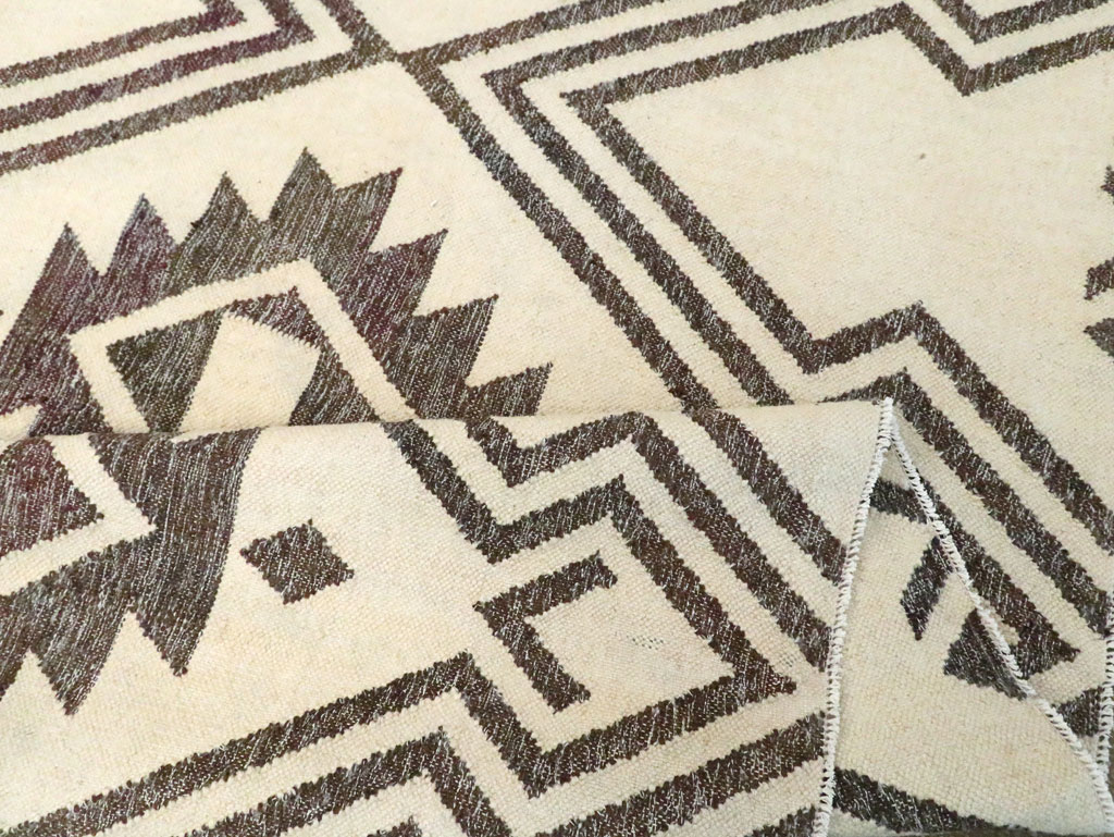 Contemporary Handmade Turkish Flatweave Kilim, No.29164 - Staging