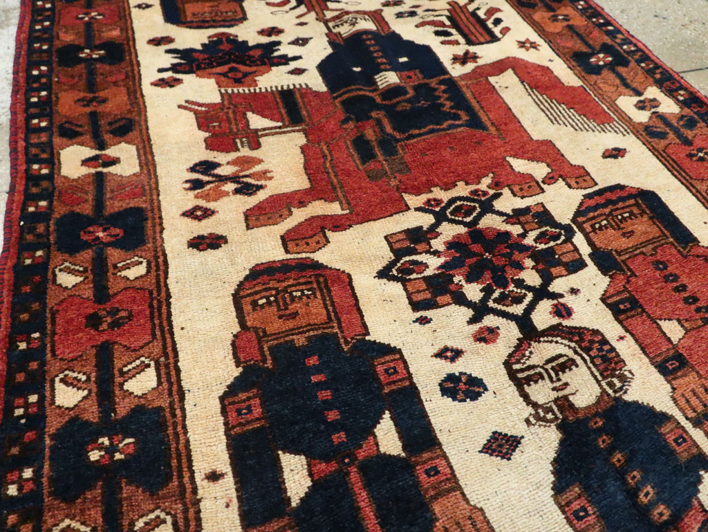 Vintage Persian Bakhtiari Pictorial Rug, No.29172 - Staging