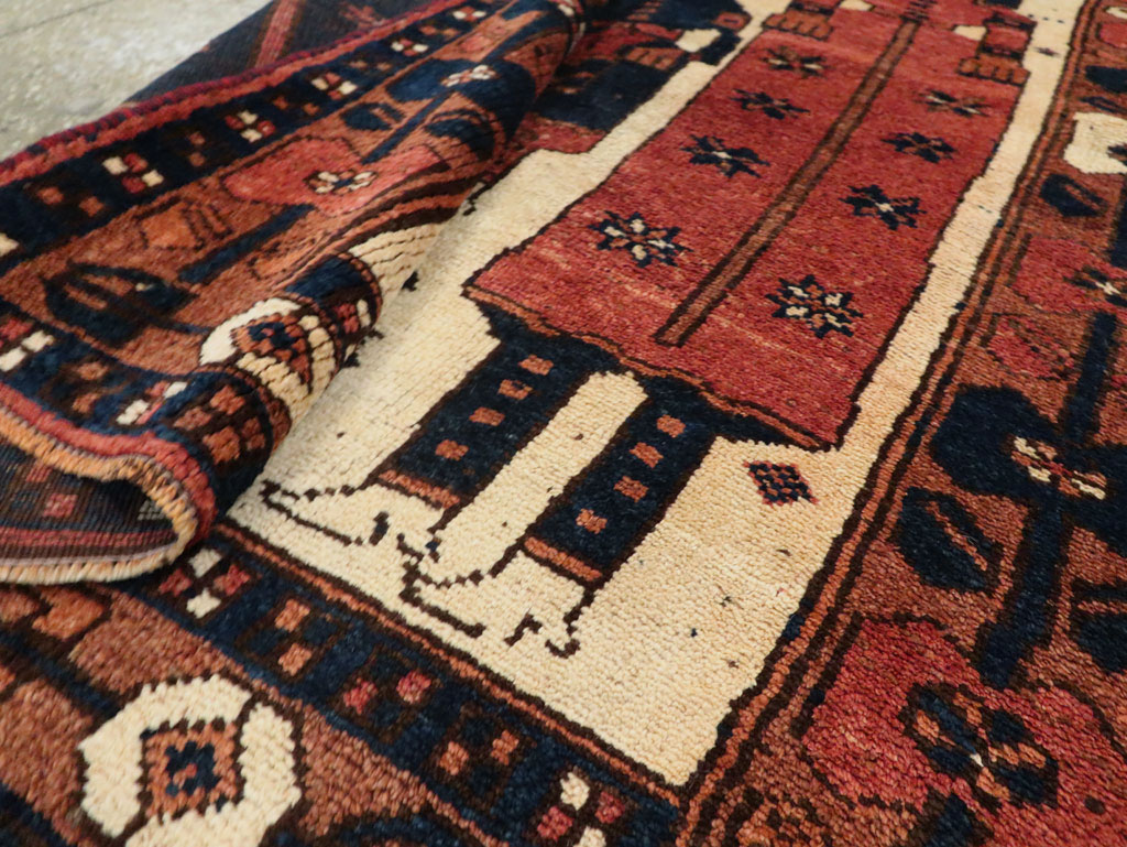 Vintage Persian Bakhtiari Pictorial Rug, No.29172 - Staging