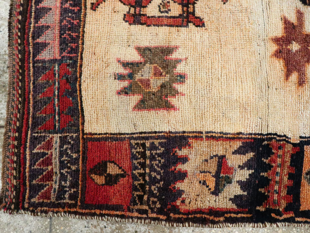 Vintage Persian Pictorial Bakhtiari Rug, No.29175 - Staging