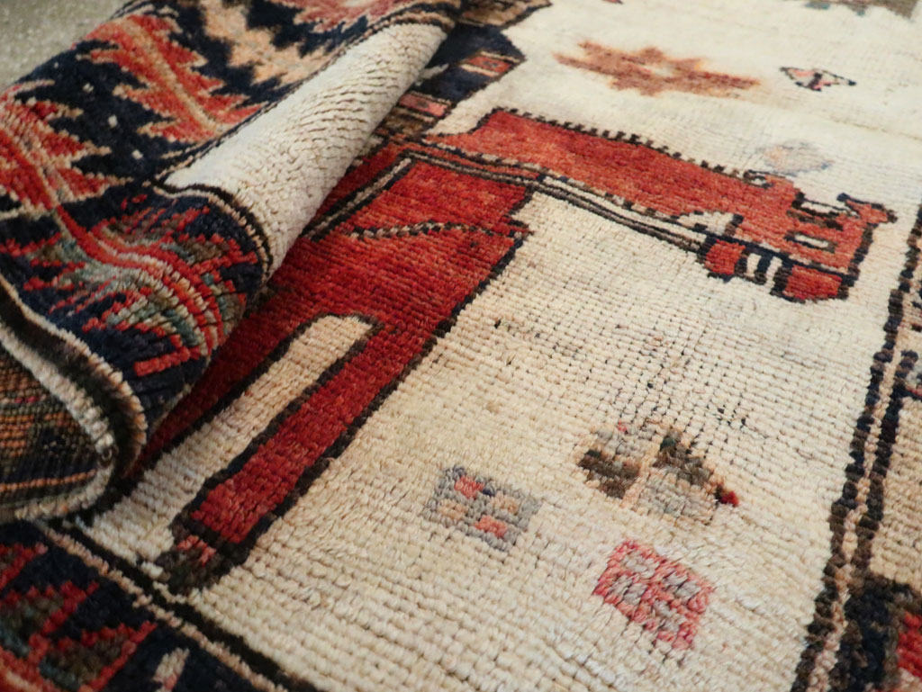 Vintage Persian Pictorial Bakhtiari Rug, No.29175 - Staging