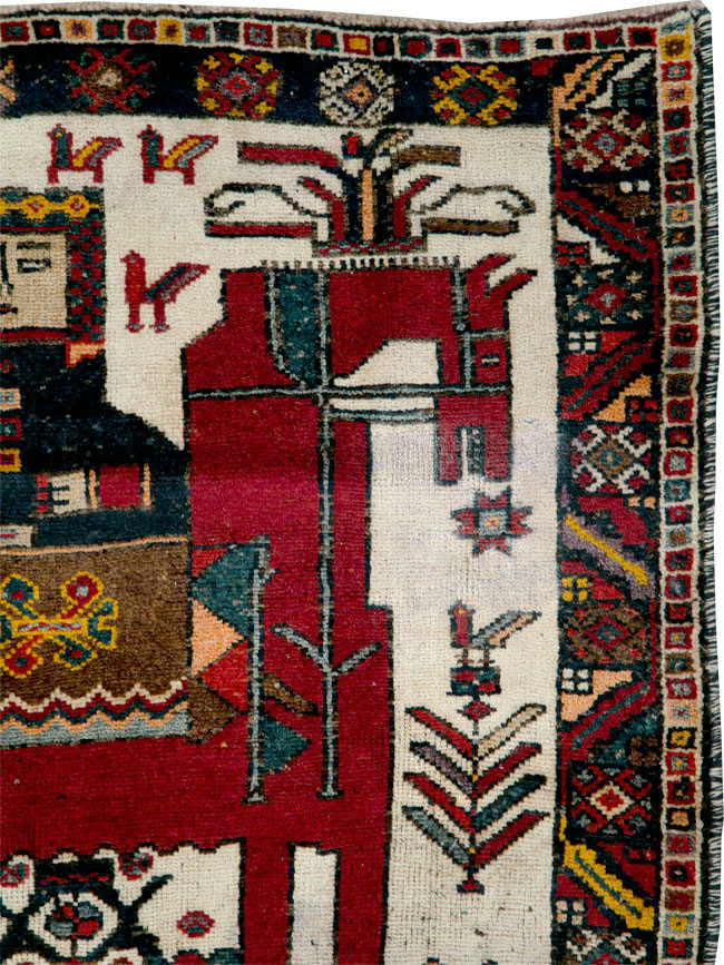 Vintage Persian Bakhtiari Pictorial Accent Rug, No.29176 - Staging