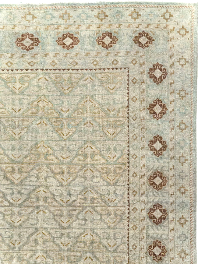 Vintage Persian Kashan Accent Carpet, No.29193 - Staging