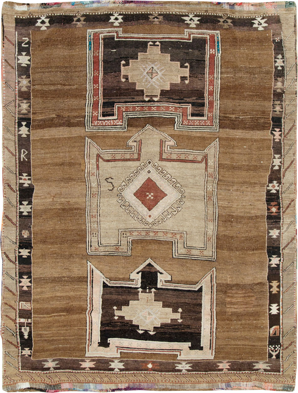 Vintage Turkish Anatolian Room Size Carpet, No.29217 - Staging