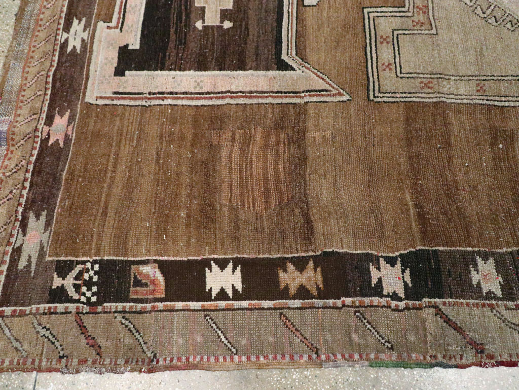 Vintage Turkish Anatolian Room Size Carpet, No.29217 - Staging