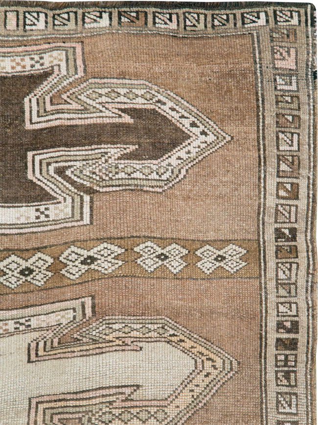 Vintage Anatolian Gallery Carpet, No.29221 - Staging