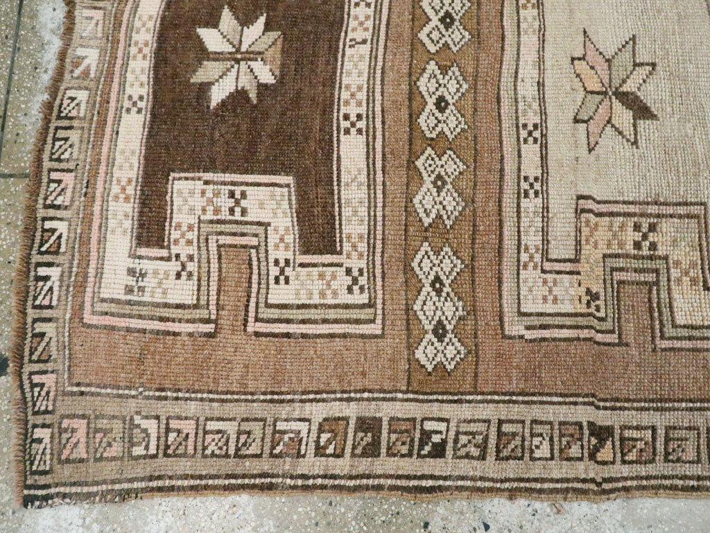 Vintage Anatolian Gallery Carpet, No.29221 - Staging