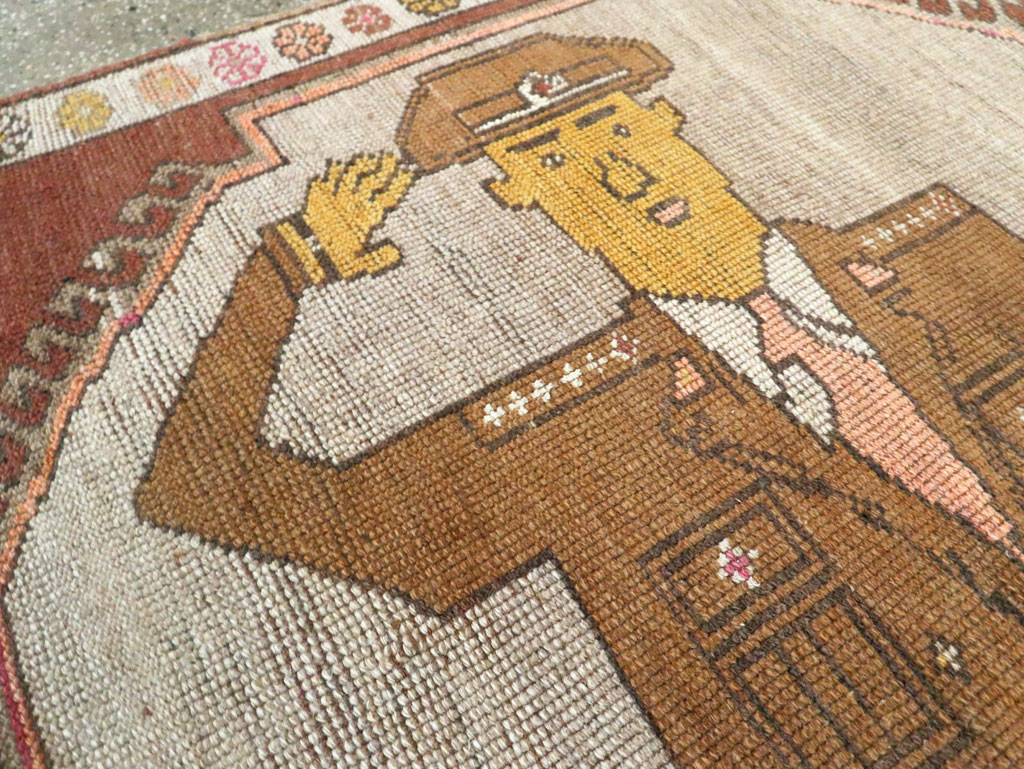 Vintage Turkish Anatolian Pictorial Gallery Rug, No.29222 - Staging