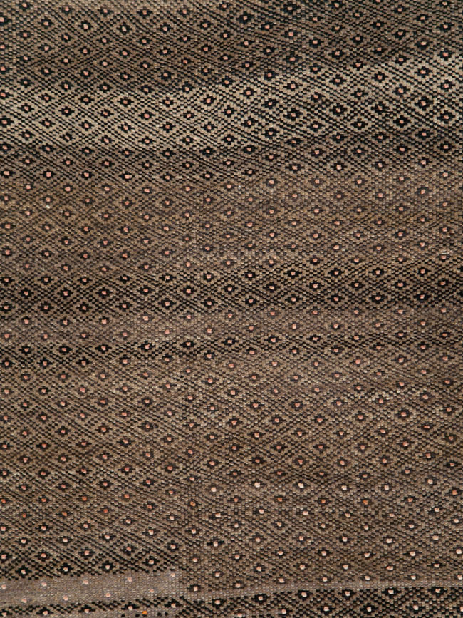 Vintage Turkish Anatolian Room Size Carpet, No.29225 - Staging