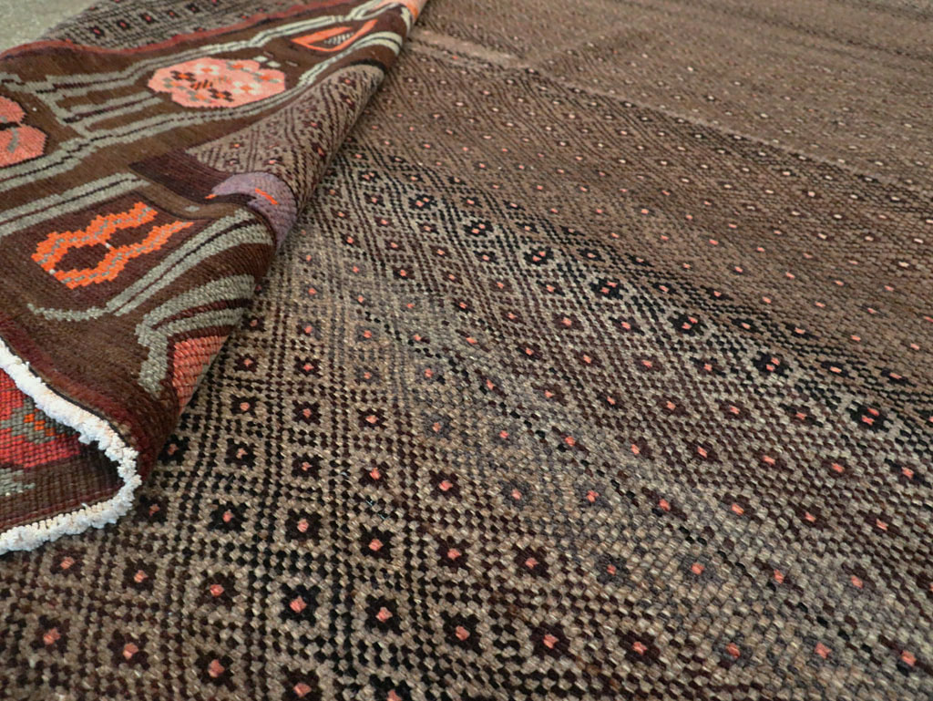 Vintage Turkish Anatolian Room Size Carpet, No.29225 - Staging