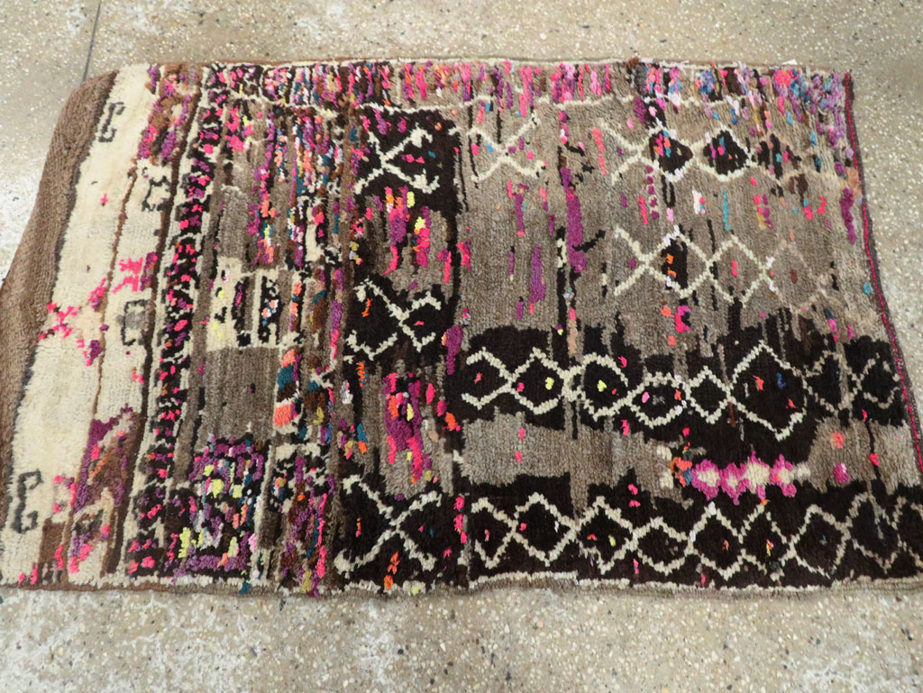 Contemporary  Anatolian Rug, No.29226 - Staging