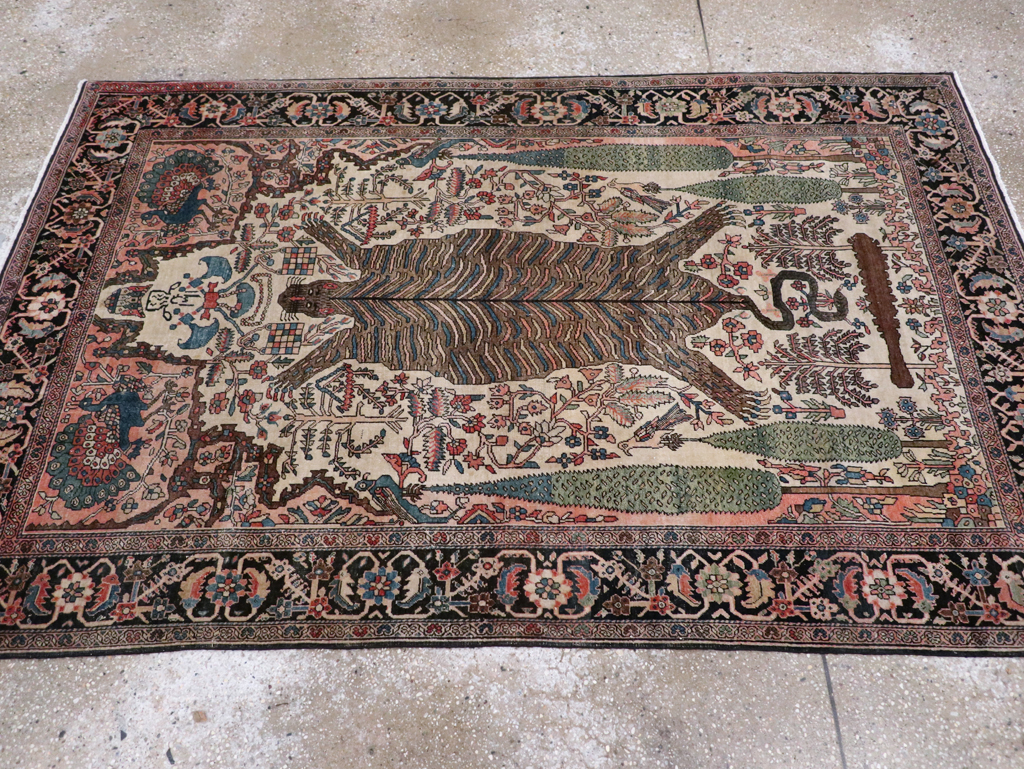 Antique Sarouk Farahan Pictorial Rug, No.29250 - Staging