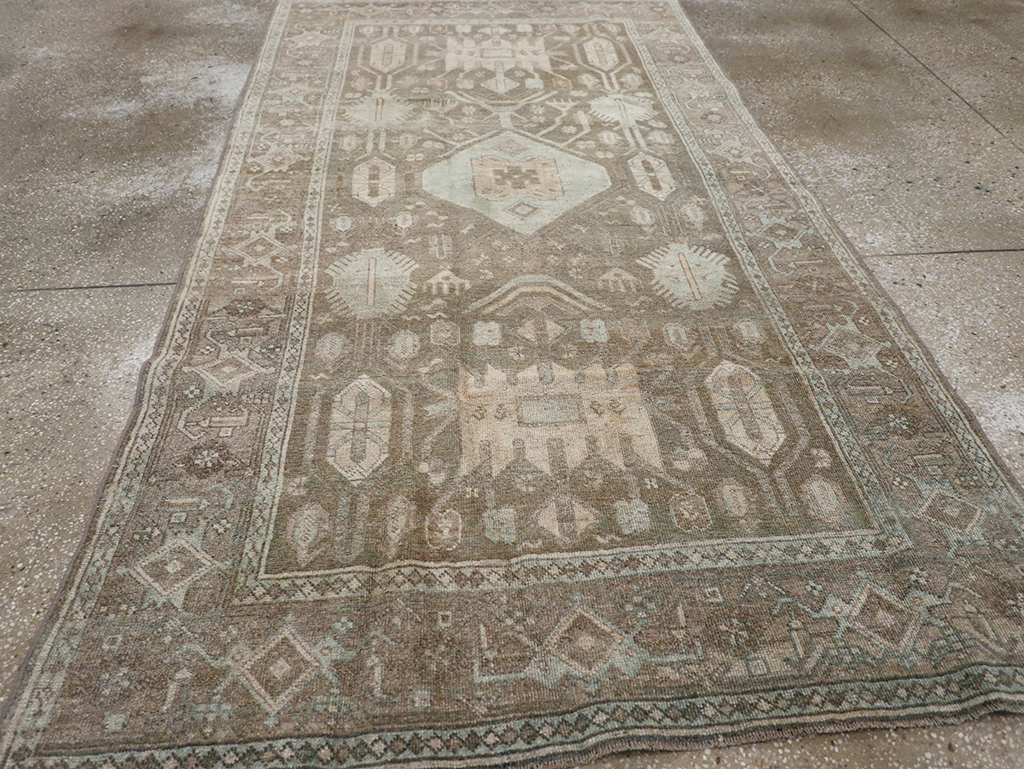 Antique Persian Bidjar Rug, No.29258 - Staging