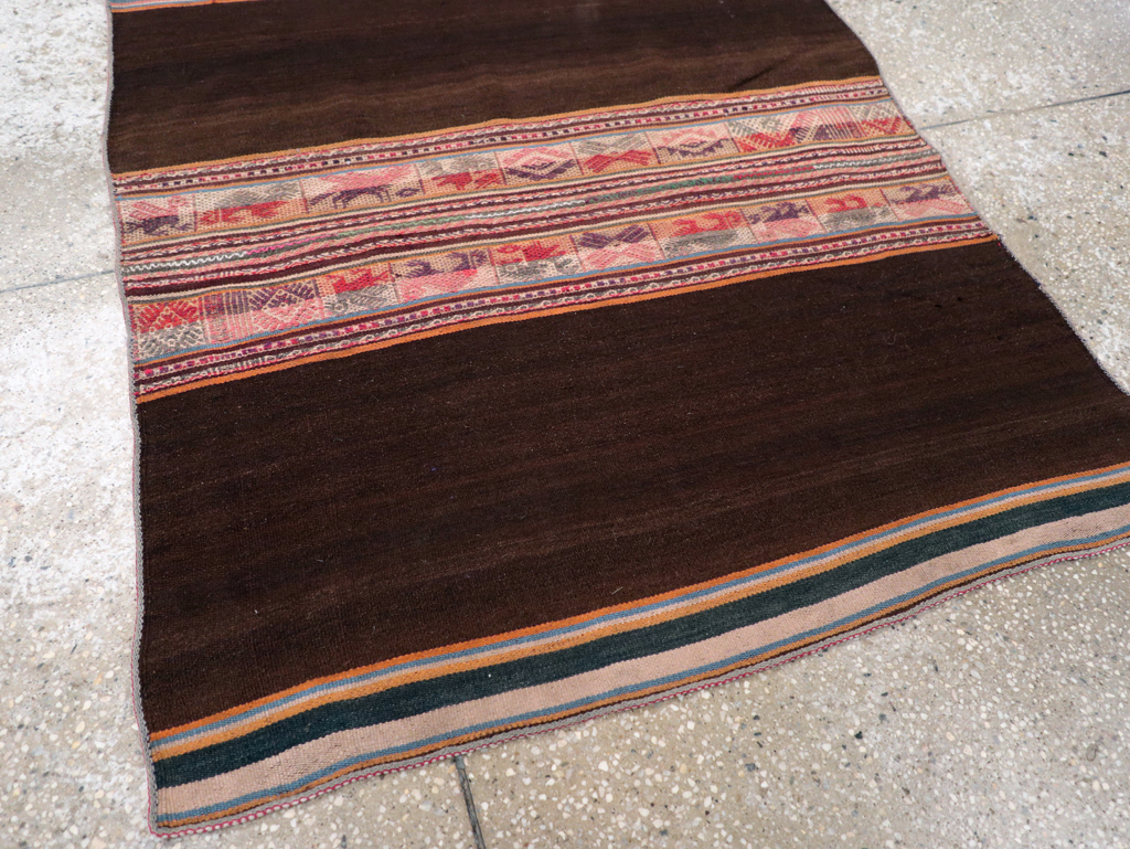 Vintage Perisan Square Kilim, No.29282 - Staging