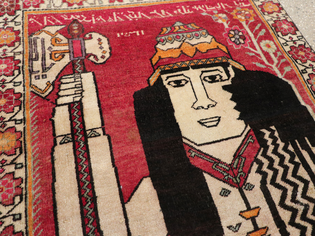 Vintage Persian Shiraz Pictorial Throw Rug, No.29304 - Staging