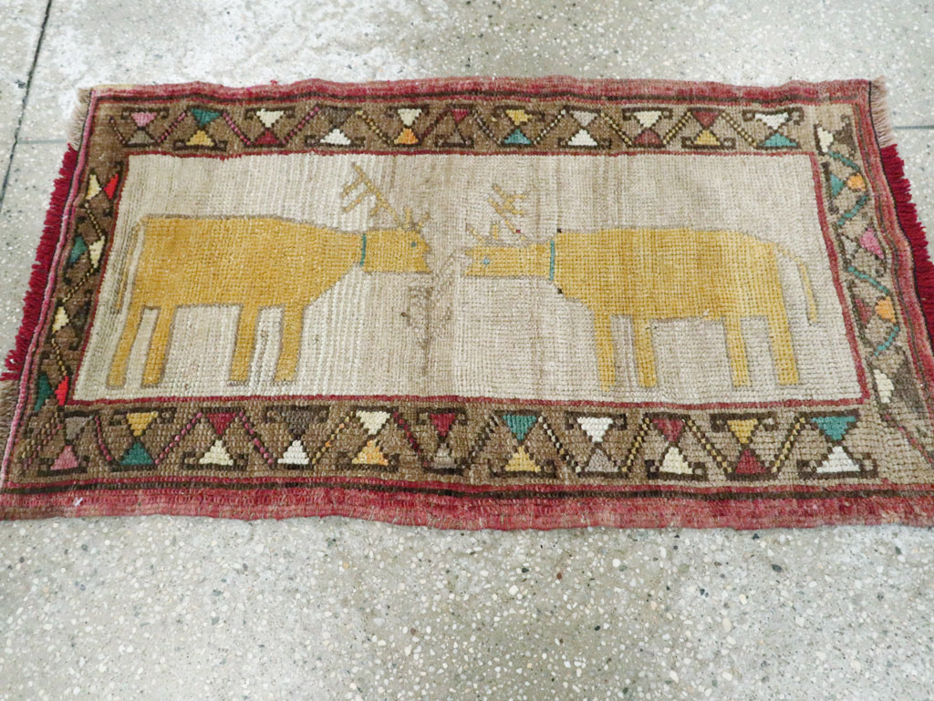 Vintage Anatolian Pictorial Rug, No.29316 - Staging